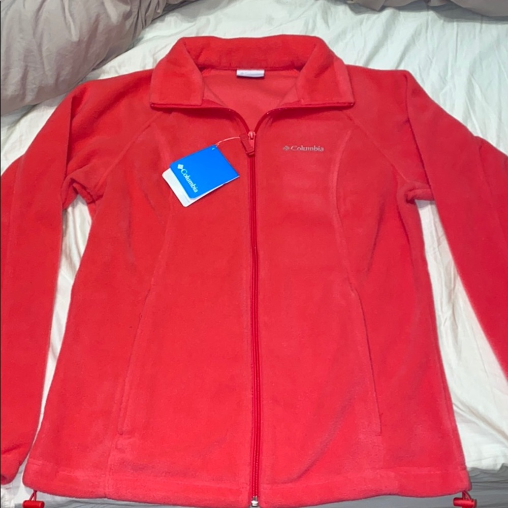 Columbia Women’s pink soft zip fleece jacket!